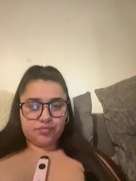 Wild_Busty_Niyah_XXのライブXXXチャット