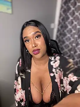 Emii_Love's Live XXX Chat