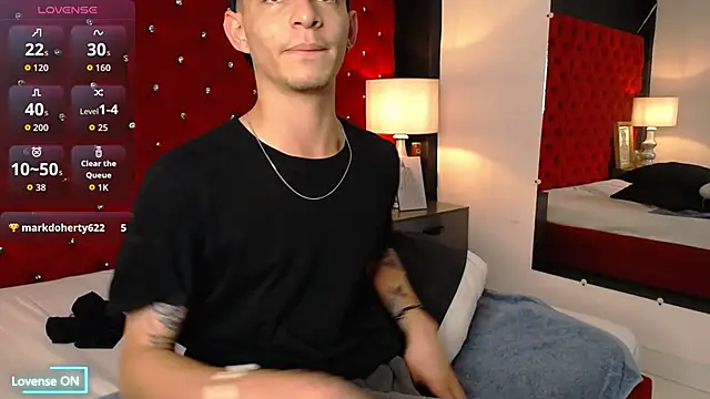 Logan_Woods' Webcam Show