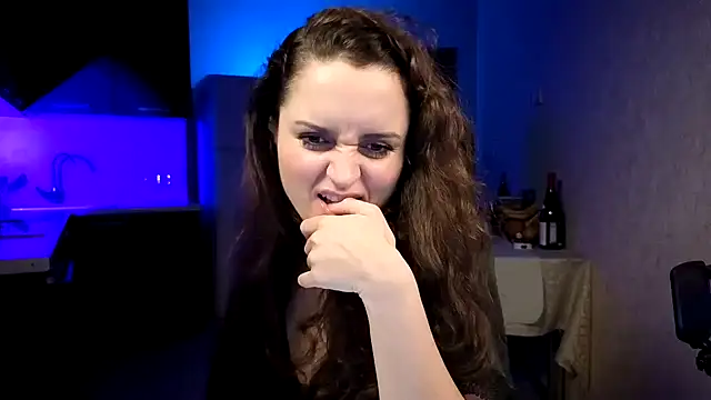 Chat +18 de Cerann1 ao vivo