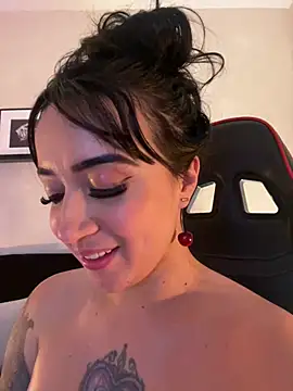 EmmyEvans1: απευθείας συνομιλία ΧΧΧ