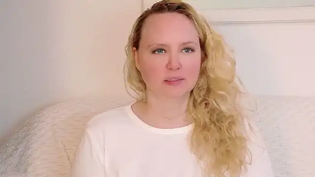 Sarah4you: απευθείας συνομιλία ΧΧΧ