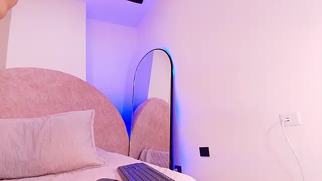 Онлайн чат XXX lilylovely_