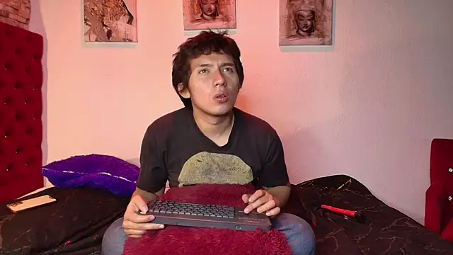 Вебкам-шоу DomInferno_nom