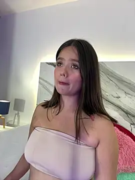 Онлайн чат XXX thamiina_