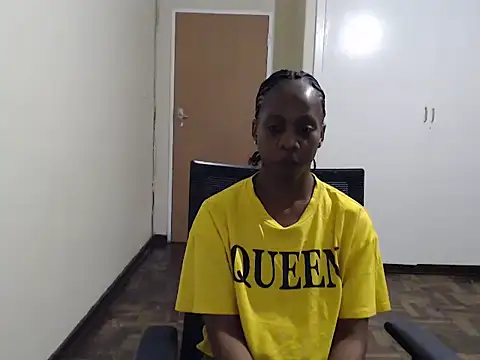 Онлайн чат XXX QUEENMANDYY