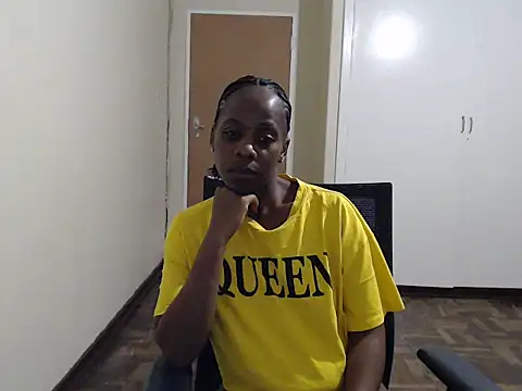 Chat XXX en directo de QUEENMANDYY