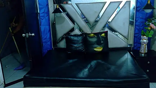 TemptationDual's Live XXX Chat