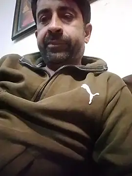 XxX_KING30: διαδικτυακό σόου στην κάμερα