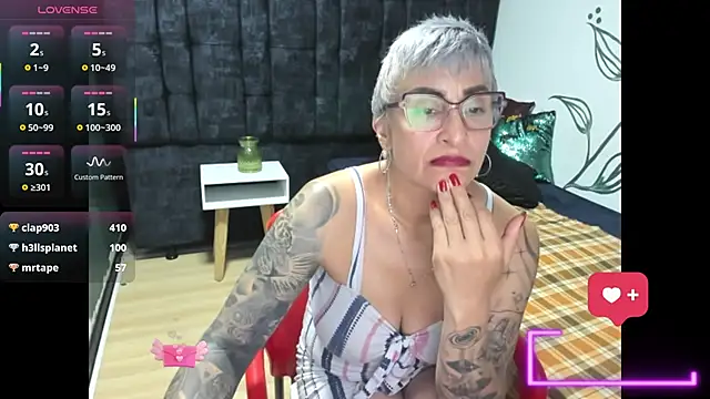 دردشة Charlotte__Gray الجنسية المباشرة