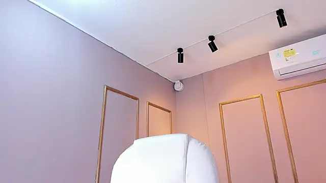 NahimiThompson's Live XXX Chat