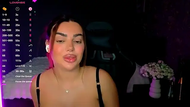 Ayla_Ray 现场XXX聊天