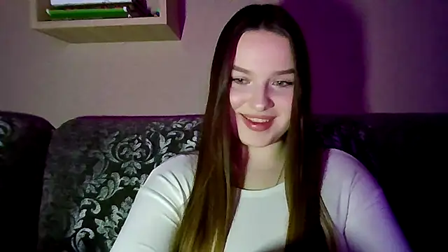 BratzDollVibes Chat XXX in diretta