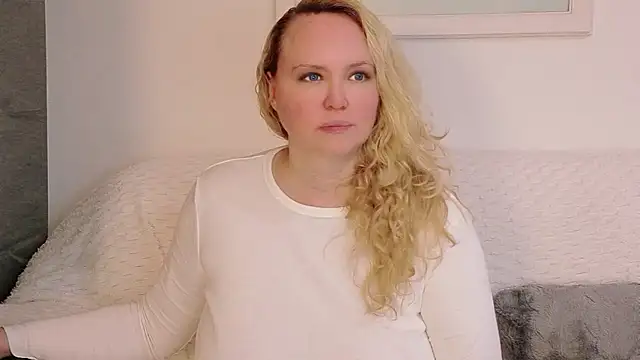 Sarah4you Chat XXX live