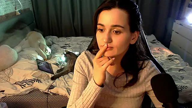 Chatroom XXX en direct de KiraYammy