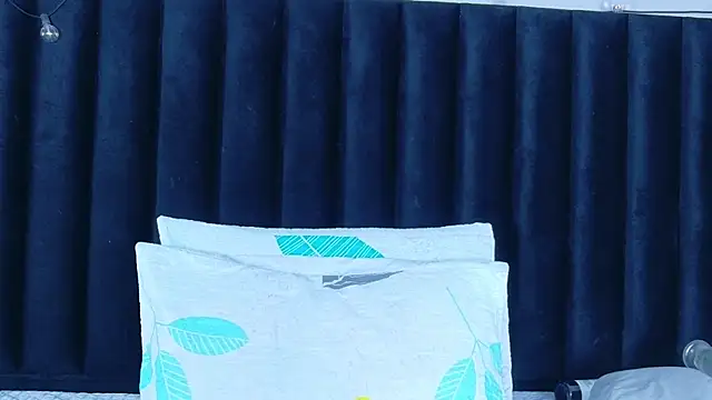 Chat +18 de hotlatinateacher ao vivo