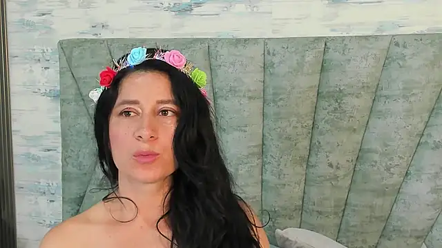 ShanelEvans' Live XXX Chat