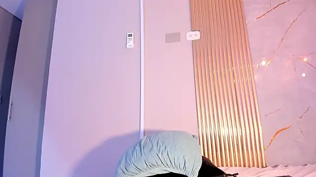 AlanaBlair_'s Live XXX Chat