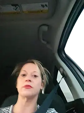 MommaCummins00 লাইভ XXX চ্যাট