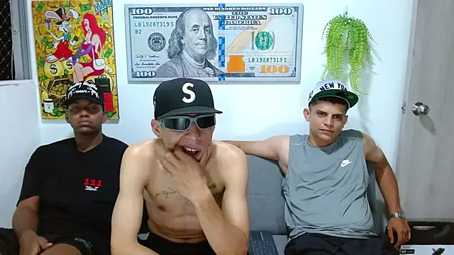 alpha_pps' Live XXX Chat