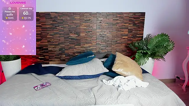 hooney_1: онлайн-секс-чат