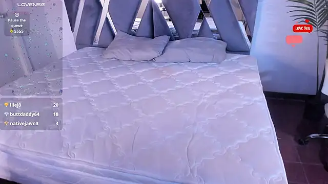 moonsweet1 লাইভ XXX চ্যাট