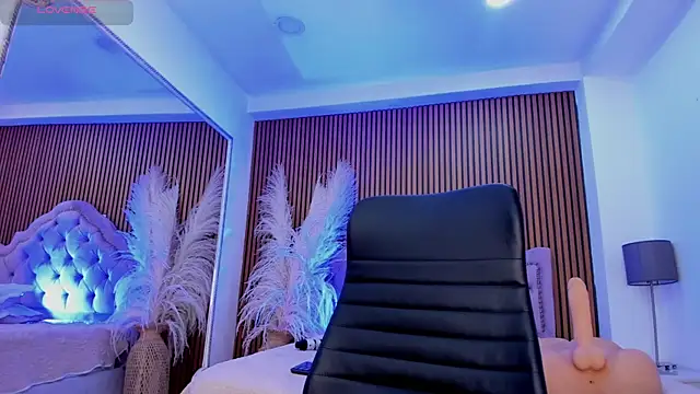 SelenaStonne's Live XXX Chat