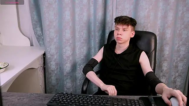 elliot_mars_'s Live XXX Chat