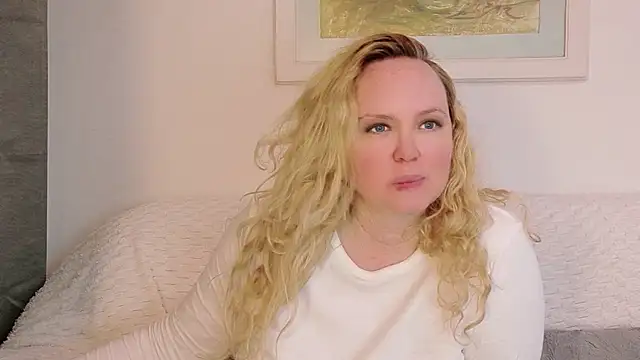 Sarah4you Chat XXX live