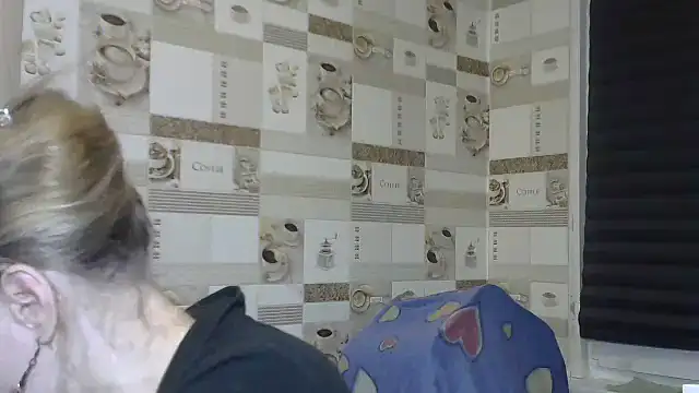 Chat XXX ao vivo de TherestlessKitty