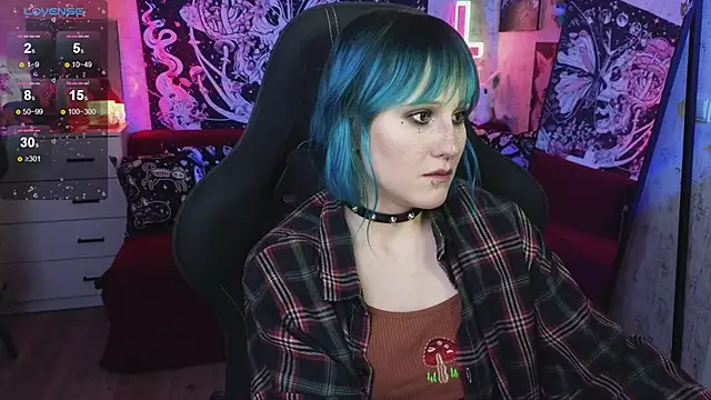 little_Elika live XXX chat