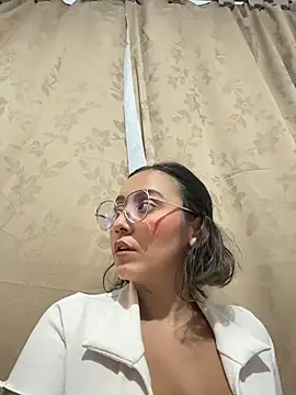 Kay_LustyWife Live XXX-Chat