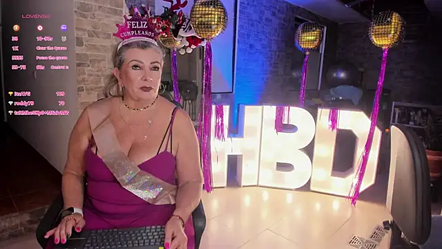 Chat XXX ao vivo de _SARAI_DUPONT