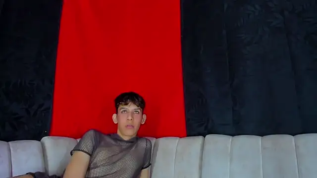 Chatroom XXX en direct de PleasureBoys