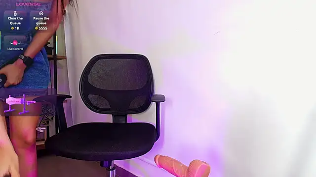 Sassy--Girl Live XXX-Chat