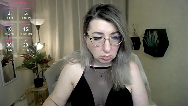 KKMimiKKのライブXXXチャット