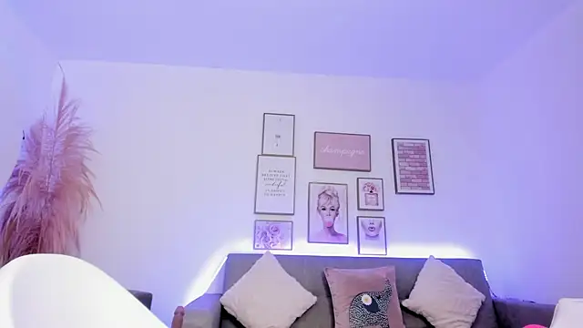 silvia_lane live XXX chat