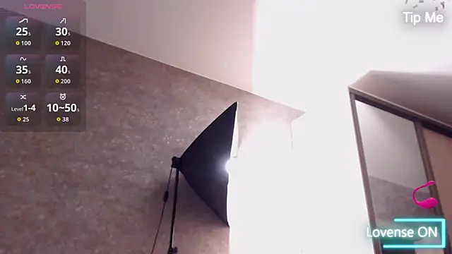 LillySquirtShot: онлайн-секс-чат