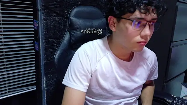 SrJacobs: онлайн-секс-чат