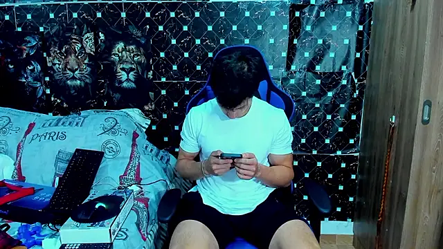 javiersexymann: онлайн-секс-чат