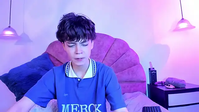 Chat +18 de Brenda_Tina ao vivo