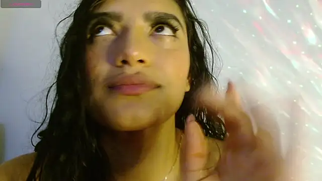 Chat +18 de AlinaArgii ao vivo