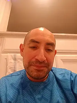 CumDumpPig83's Webcam Show