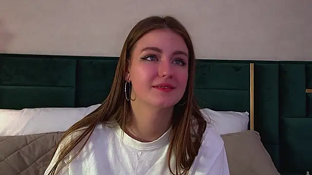 SofiaSarvain লাইভ XXX চ্যাট