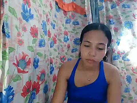 PinaySkinnyGirl Chat XXX in diretta