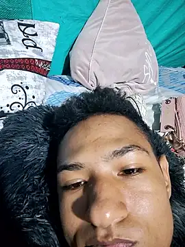 Alyfer23: онлайн-секс-чат