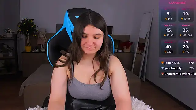 Viola__Shy: онлайн-секс-чат