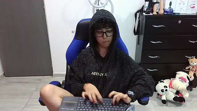 thomascooper7 live XXX chat