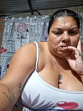 chubby_sexy_big_tits: онлайн-секс-чат