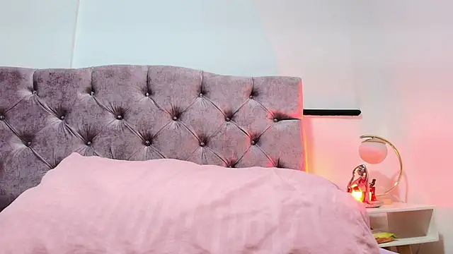 Skye_Moore লাইভ XXX চ্যাট